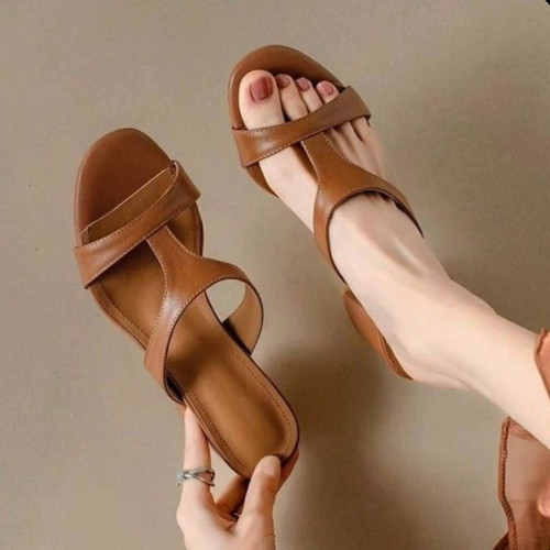 صندل زنانه مدل کلاسیک پاشنهبلند راحتی ۵ سانت