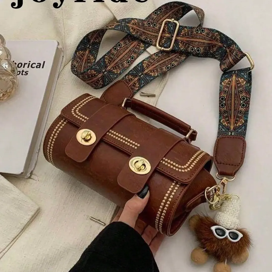 کیف صندوقی چرم